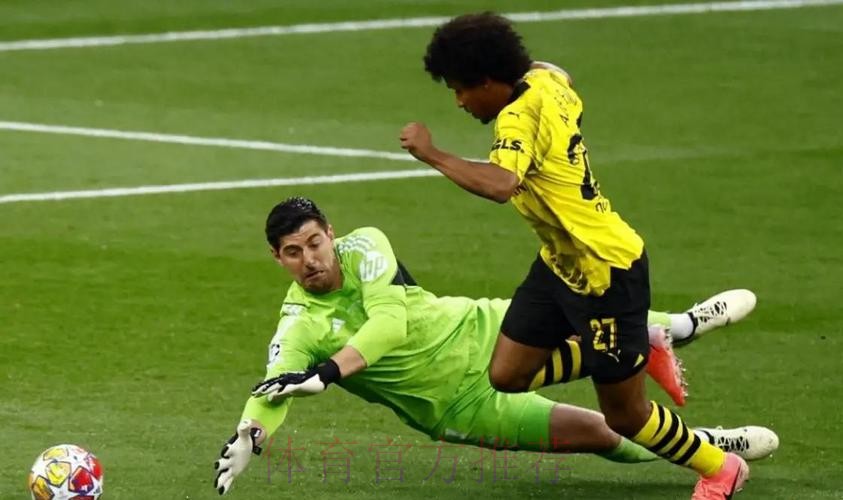 库尔图瓦:皇马目前西甲第二 不认为是个坏开局